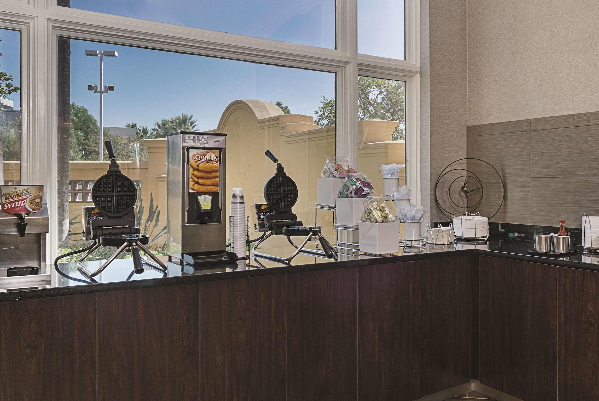 La Quinta Inn & Suites By Wyndham Ontario Airport Zewnętrze zdjęcie