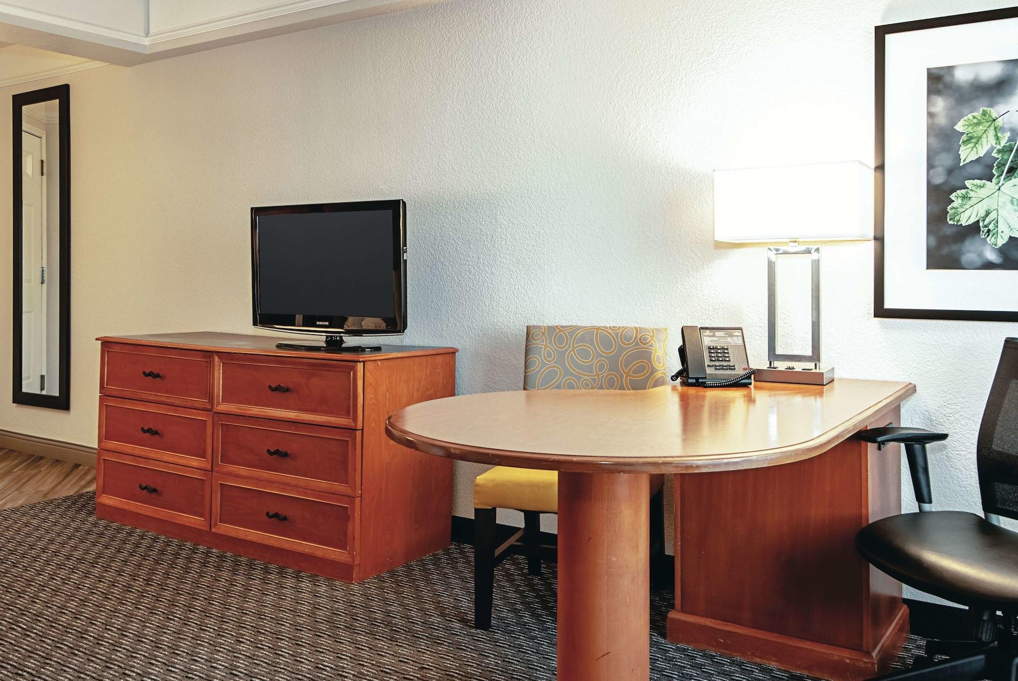 La Quinta Inn & Suites By Wyndham Ontario Airport Zewnętrze zdjęcie