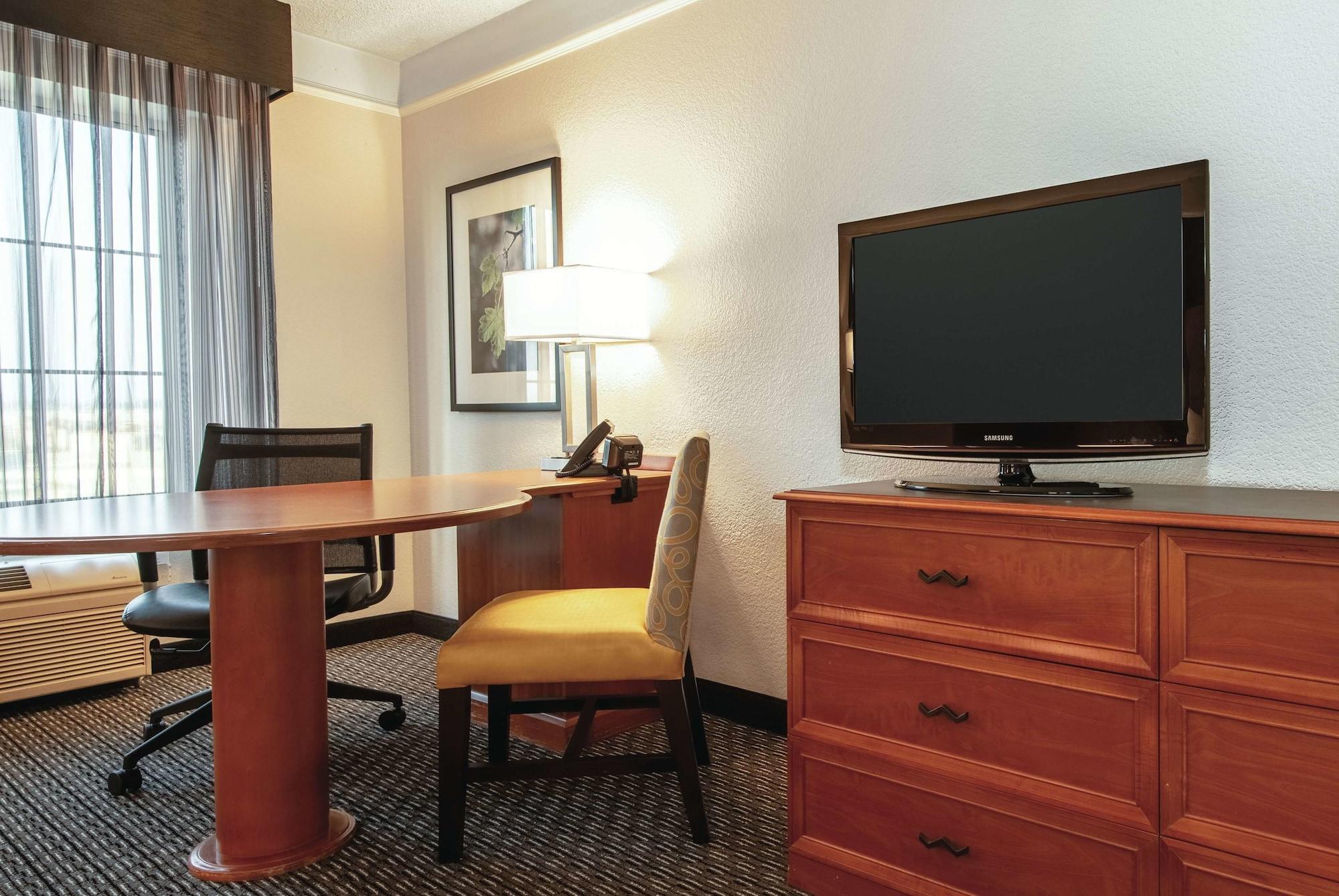 La Quinta Inn & Suites By Wyndham Ontario Airport Zewnętrze zdjęcie