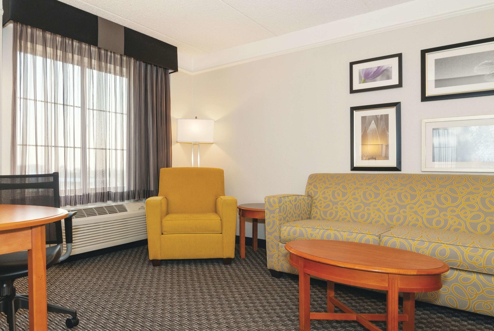 La Quinta Inn & Suites By Wyndham Ontario Airport Zewnętrze zdjęcie
