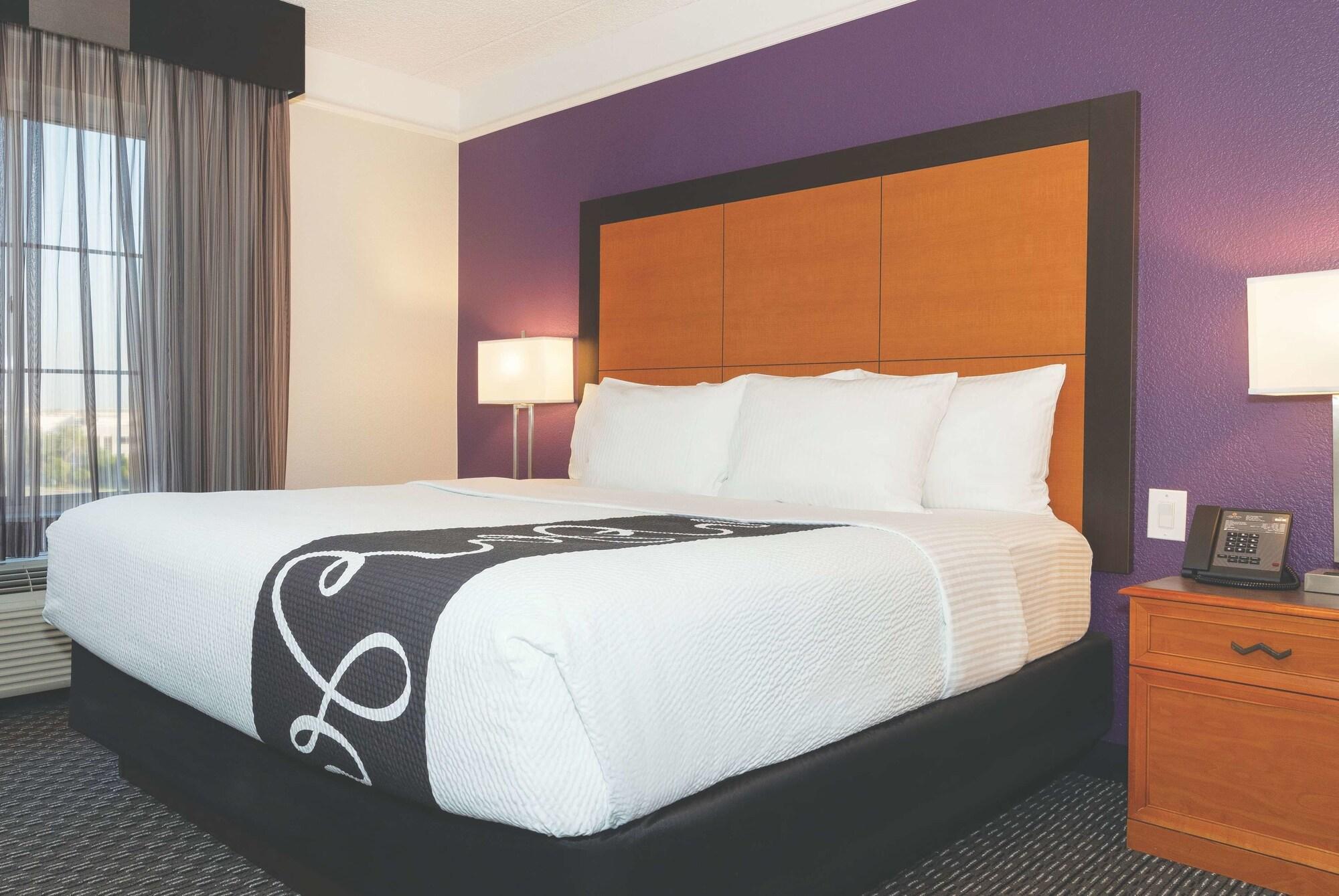 La Quinta Inn & Suites By Wyndham Ontario Airport Zewnętrze zdjęcie