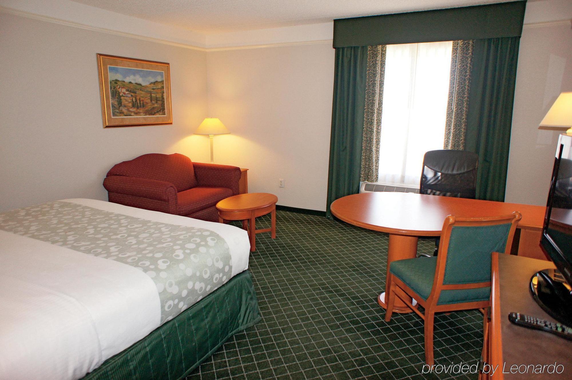 La Quinta Inn & Suites By Wyndham Ontario Airport Zewnętrze zdjęcie