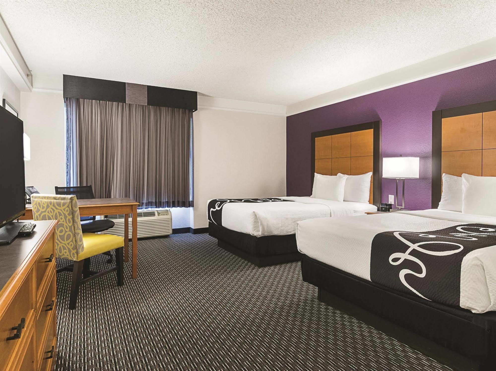 La Quinta Inn & Suites By Wyndham Ontario Airport Zewnętrze zdjęcie
