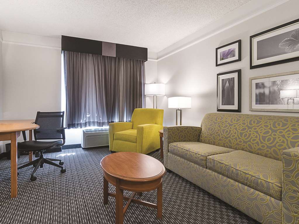 La Quinta Inn & Suites By Wyndham Ontario Airport Pokój zdjęcie