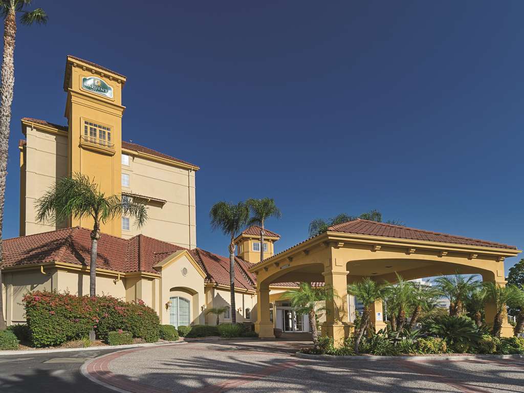 La Quinta Inn & Suites By Wyndham Ontario Airport Zewnętrze zdjęcie